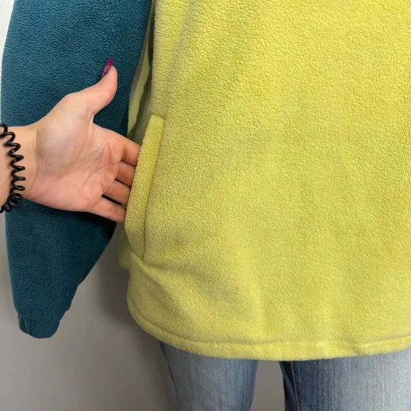 Massive outdoor quarter zip fleece sweater - Picture 3 of 8